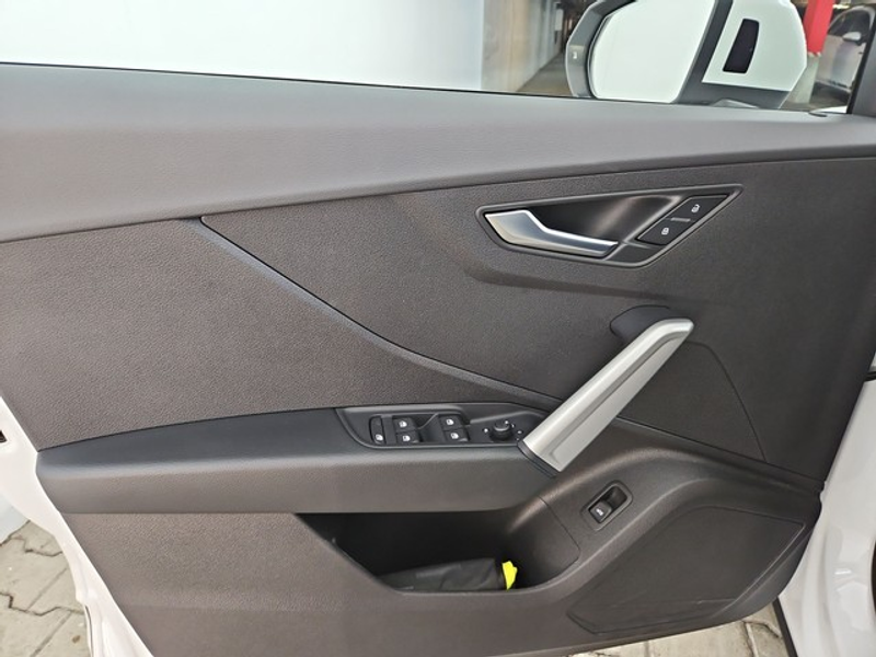 Audi Q2 S line AHK Stronic LED Assistenzpaket Navi Sitzh — photo 6