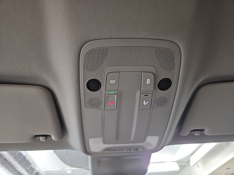Audi Q2 S line AHK Stronic LED Assistenzpaket Navi Sitzh — photo 7