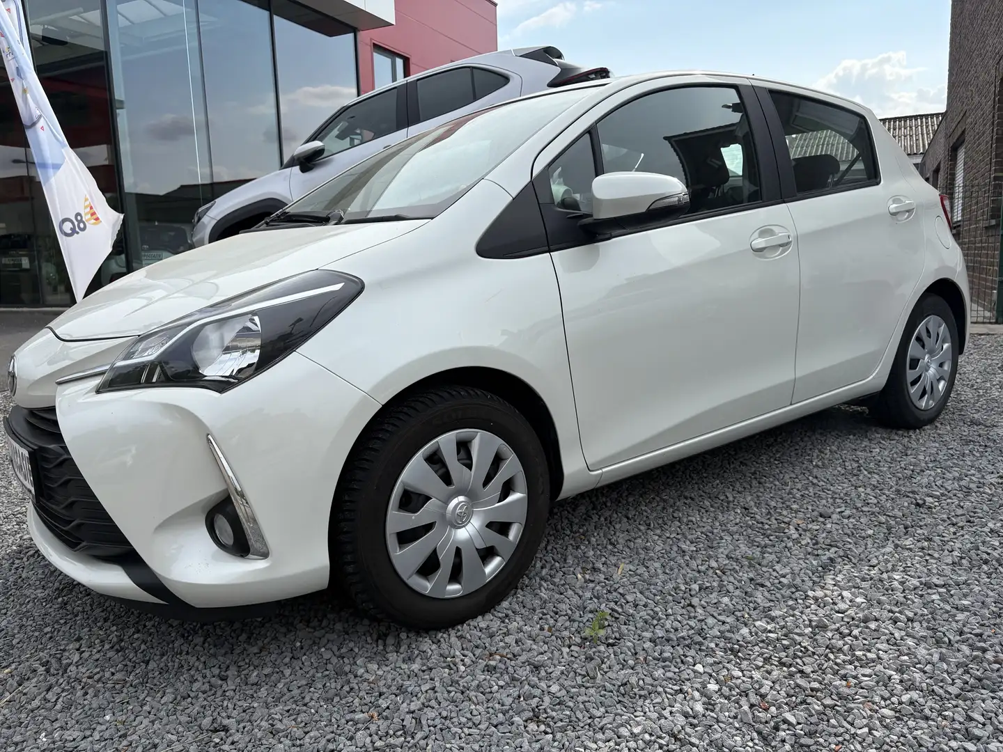 Toyota Yaris 1,5-Dual-VVT-iE COMFORT/ CAMERA ACHTERAAN ! Blanc - 1