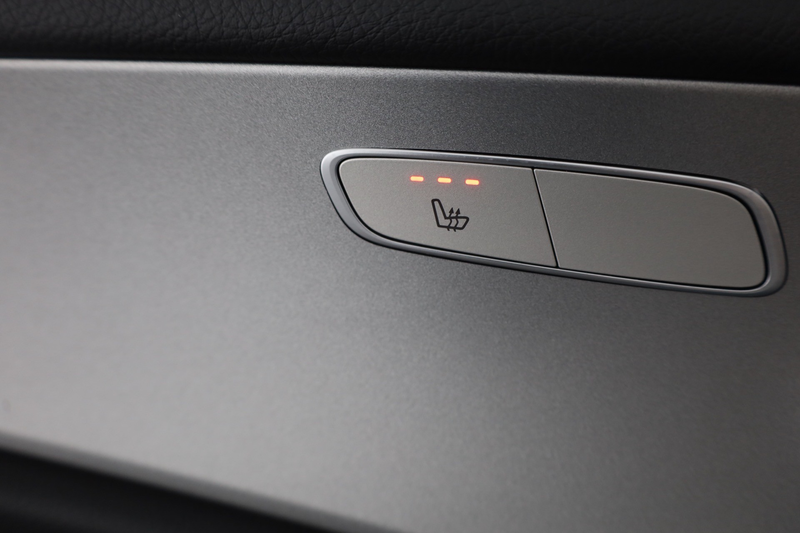 Mercedes-Benz E 300 E300 de T Avantgarde LED Navi Kamera Leder PDC — photo 29