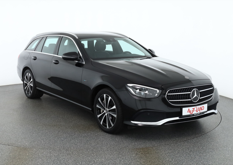 Mercedes-Benz E 300 E300 de T Avantgarde LED Navi Kamera Leder PDC — photo 7