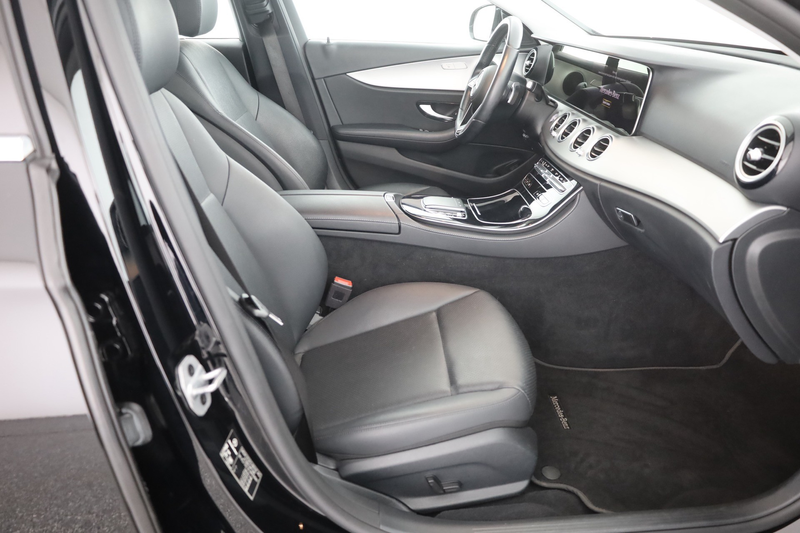 Mercedes-Benz E 300 E300 de T Avantgarde LED Navi Kamera Leder PDC — photo 24