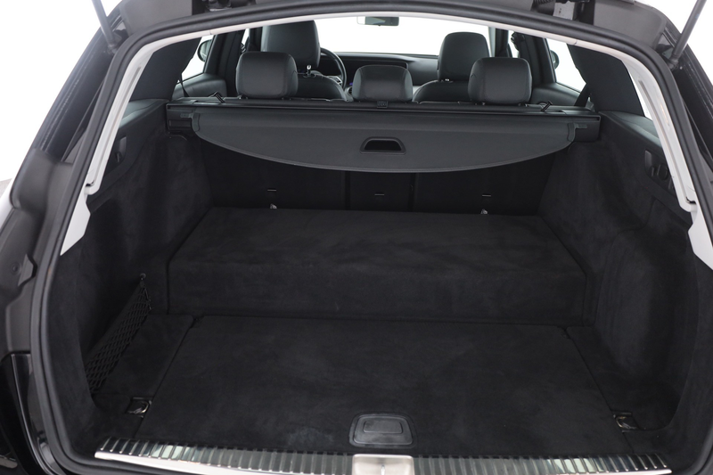 Mercedes-Benz E 300 E300 de T Avantgarde LED Navi Kamera Leder PDC — photo 26