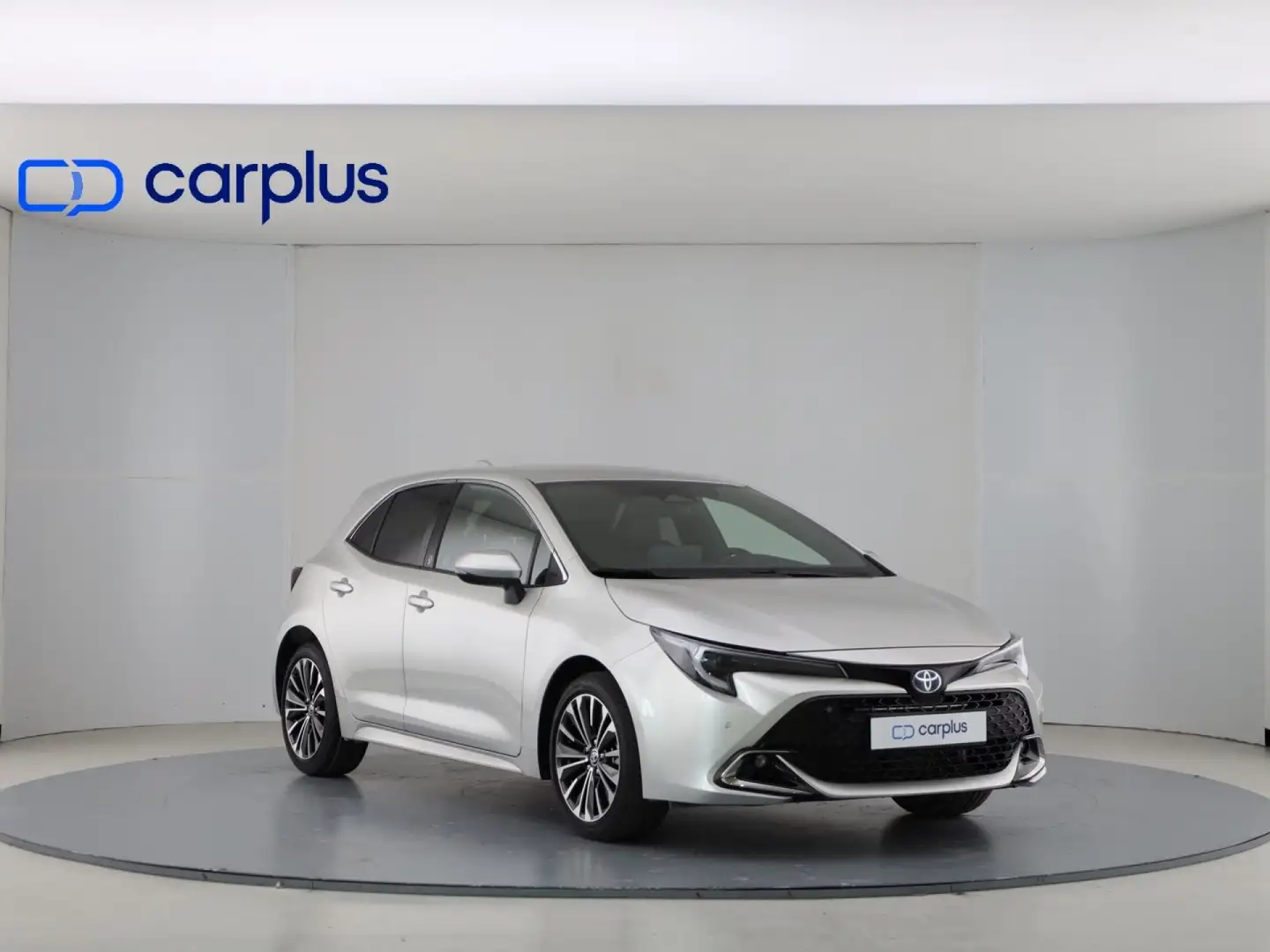 Toyota Corolla 140H Active Plus Plateado - 2