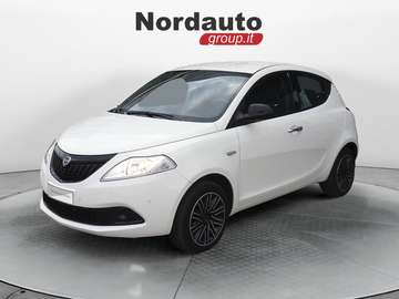 3ª SERIE 1.0 FireFly 5 porte S&S Hybrid Platino