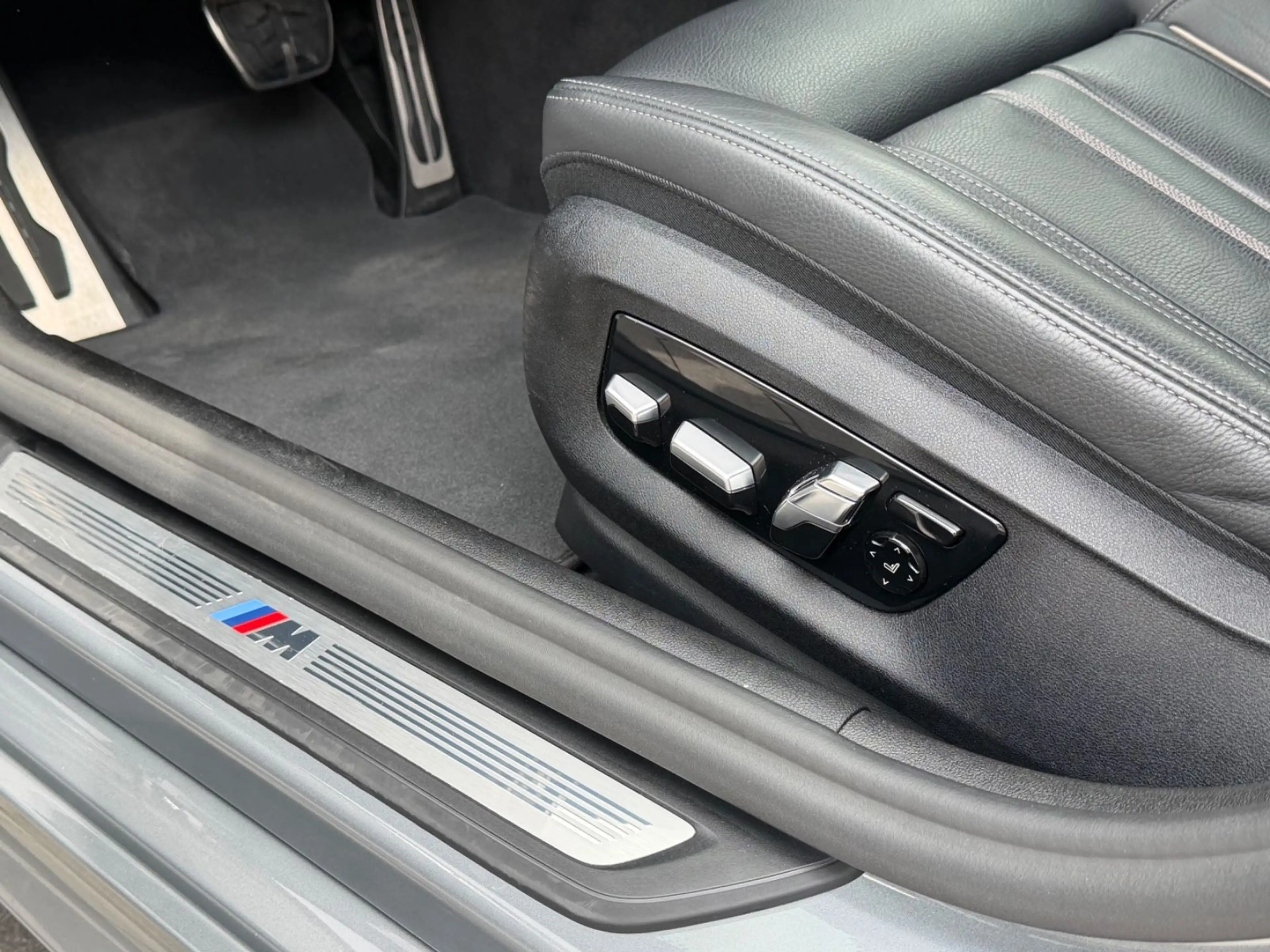 BMW 540 d xDrive M Sportpaket Pro LASER+KOMFORTSITZE — photo 16