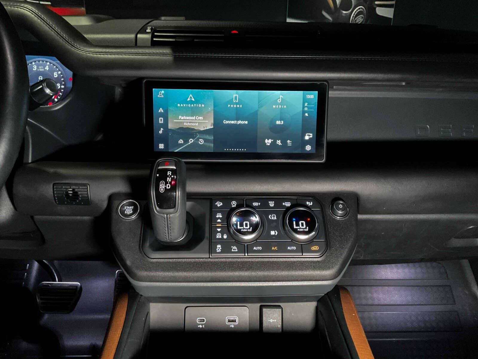 2021 Land Rover Defender X | BC Vehicle | No Claims | Sunroof | Navigation thumb 17