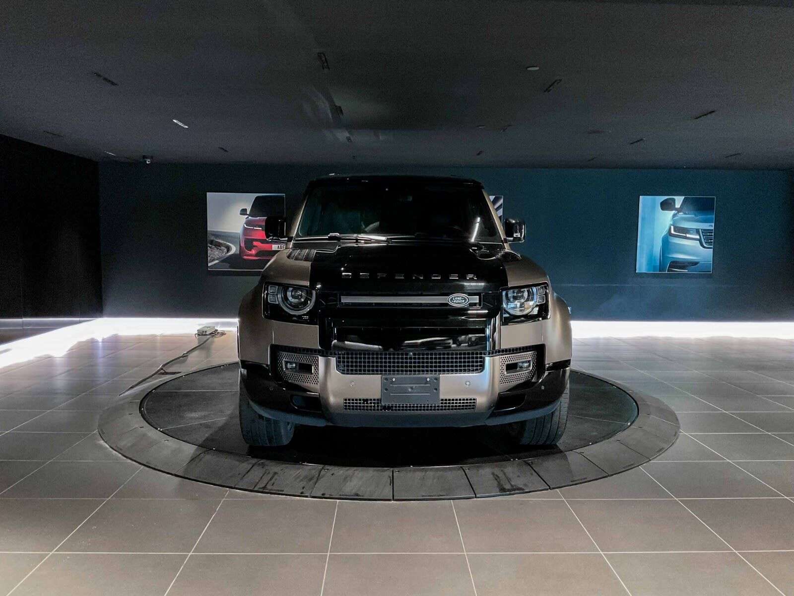 2021 Land Rover Defender X | BC Vehicle | No Claims | Sunroof | Navigation alt 2
