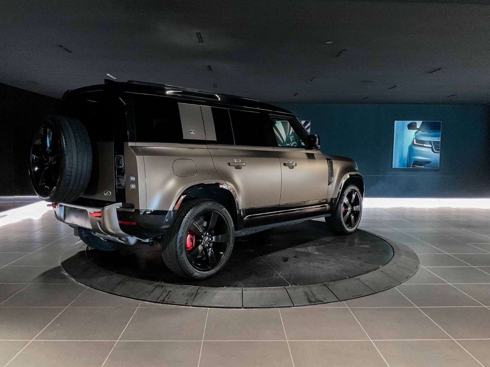 2021 Land Rover Defender X | BC Vehicle | No Claims | Sunroof | Navigation thumb 8