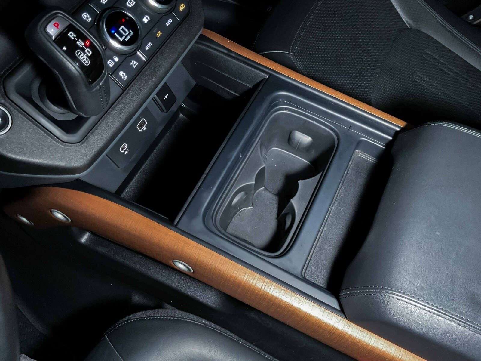 2021 Land Rover Defender X | BC Vehicle | No Claims | Sunroof | Navigation thumb 16