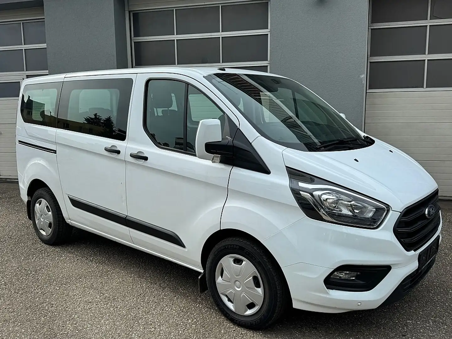 Ford Transit Custom 2,0 TDCi *8-SITZER* Blanc - 2