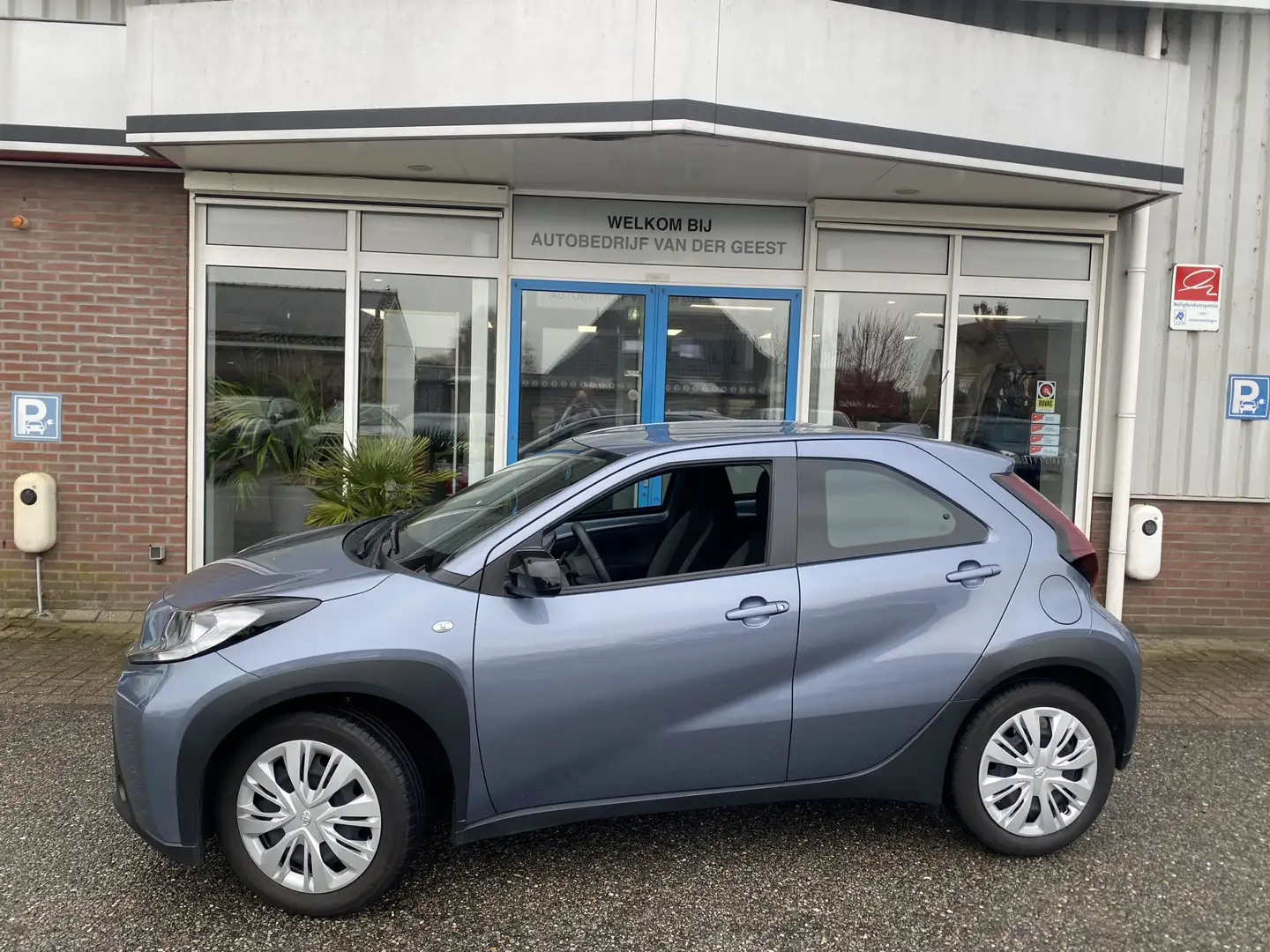 toyota aygo x