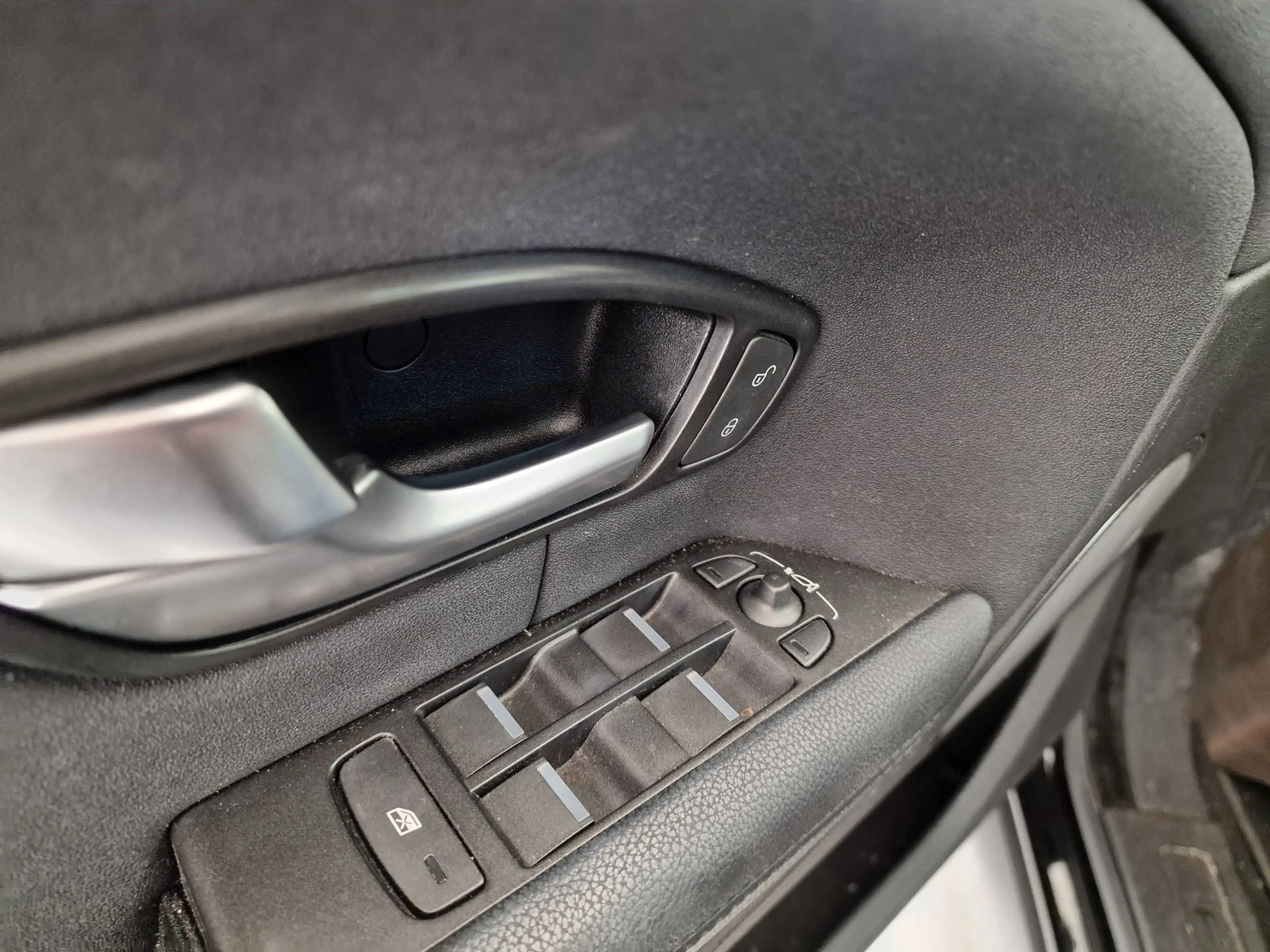 Land Rover Range Rover Evoque 150PK AWD AUTOMAAT-LEDER-PANO DAK-74000KM — photo 9