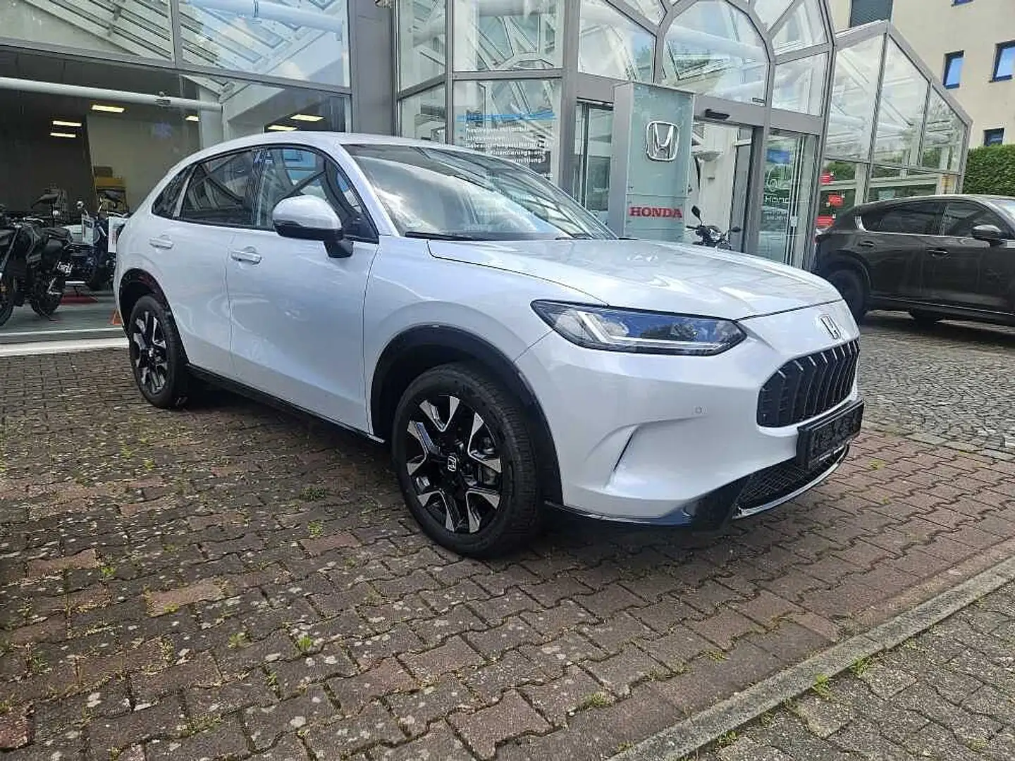 Honda ZR-V Vollhybrid e:HEV 2.0 i-MMD Advance m. Navi/Kamera Wit - 2