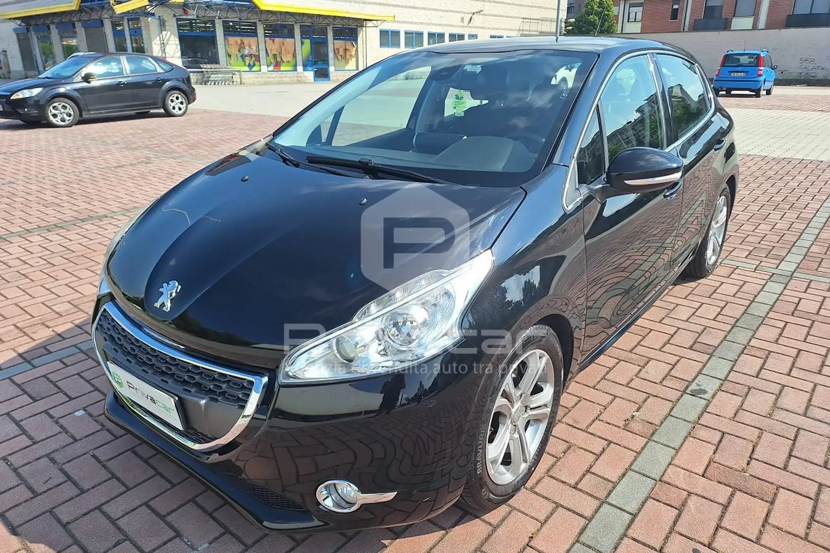 Peugeot 208 1.6 e-HDi 92 CV Stop&Start 5 porte Allure Nero - 1