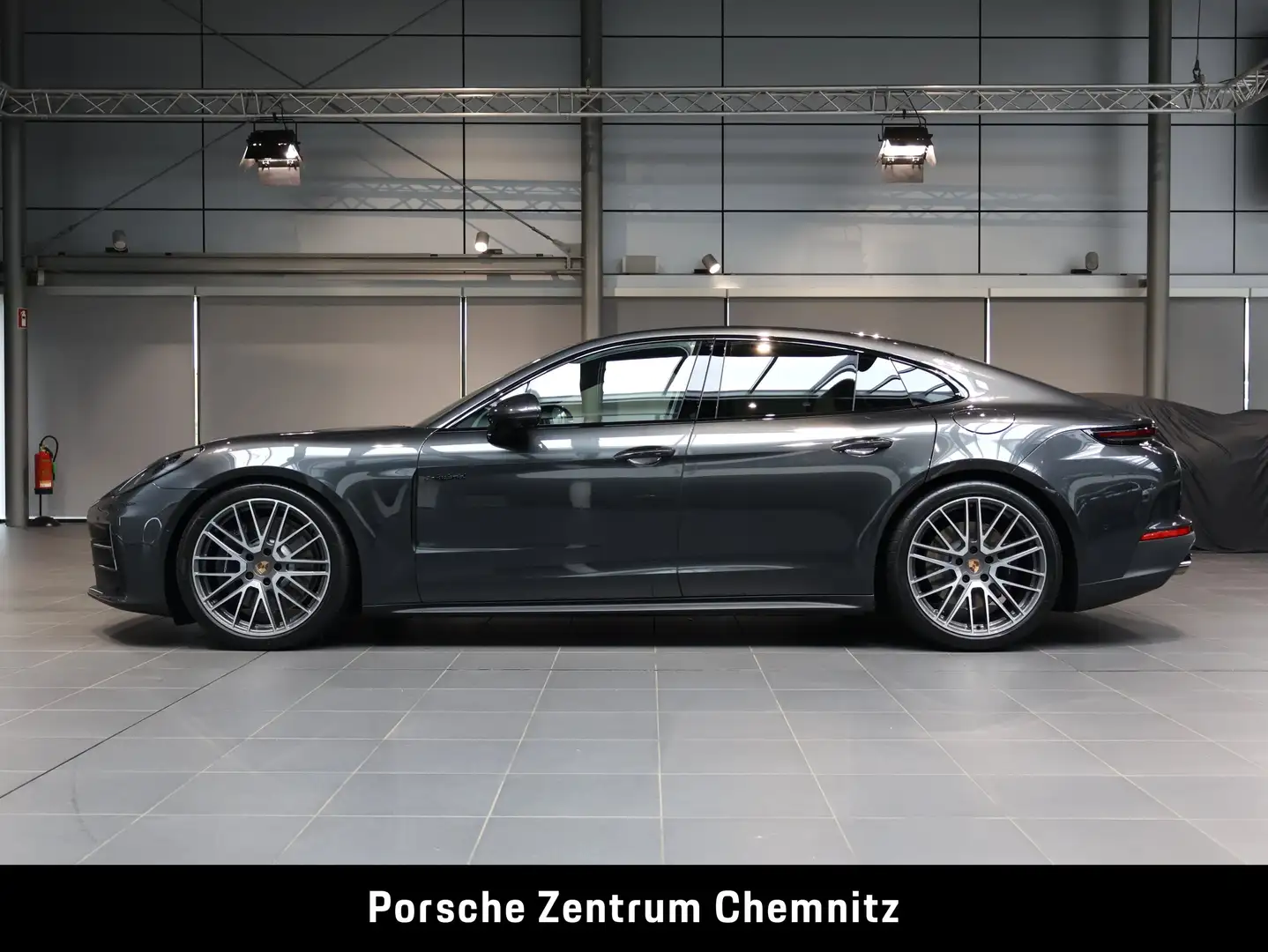 Porsche Panamera 4 E-Hybrid Sportabgas;HD-Matrix;HA-Lenkung;BOSE Серый - 2