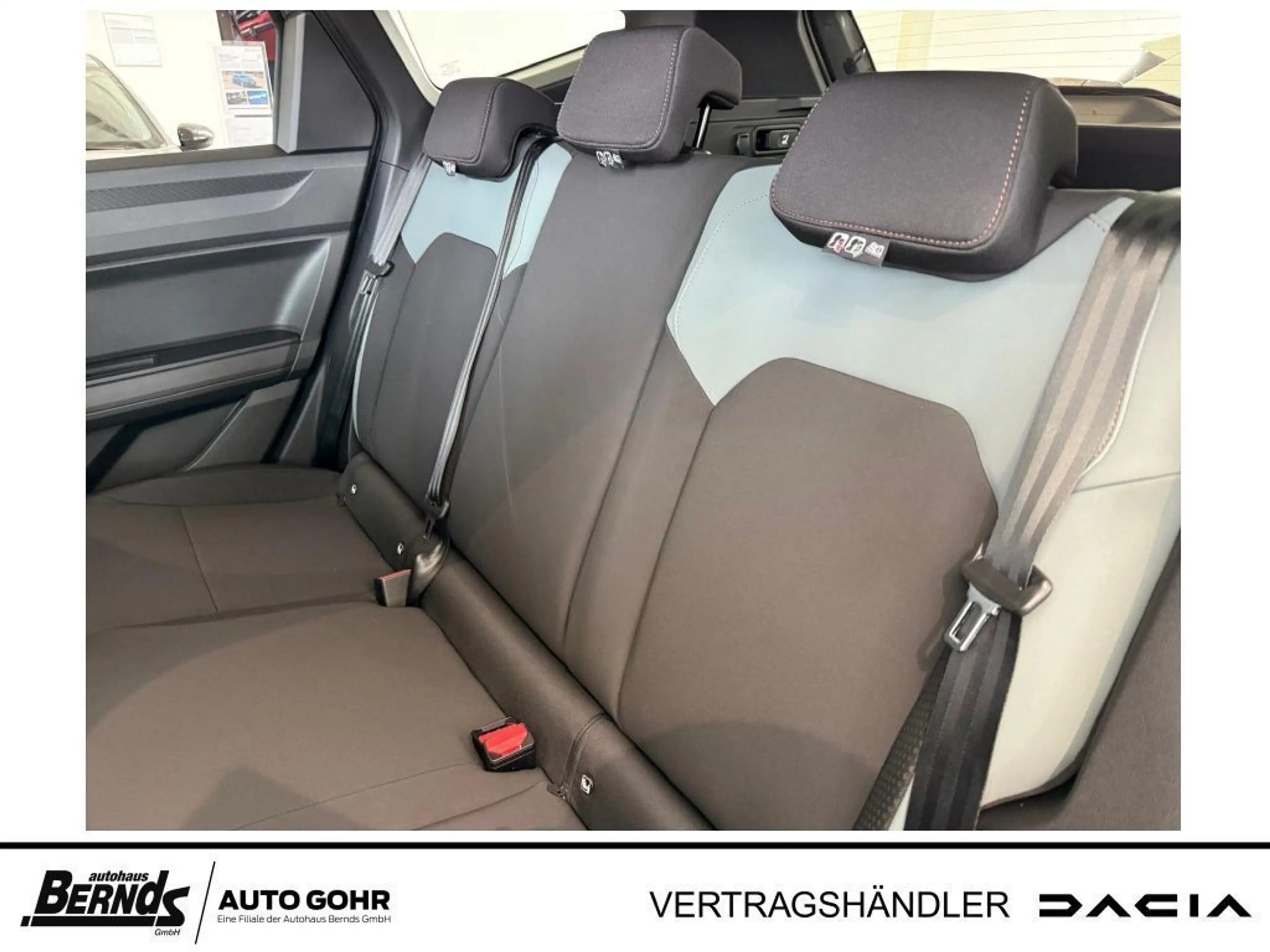Dacia Bigster mild hybrid 140 Extreme City WinrterPlus — photo 8