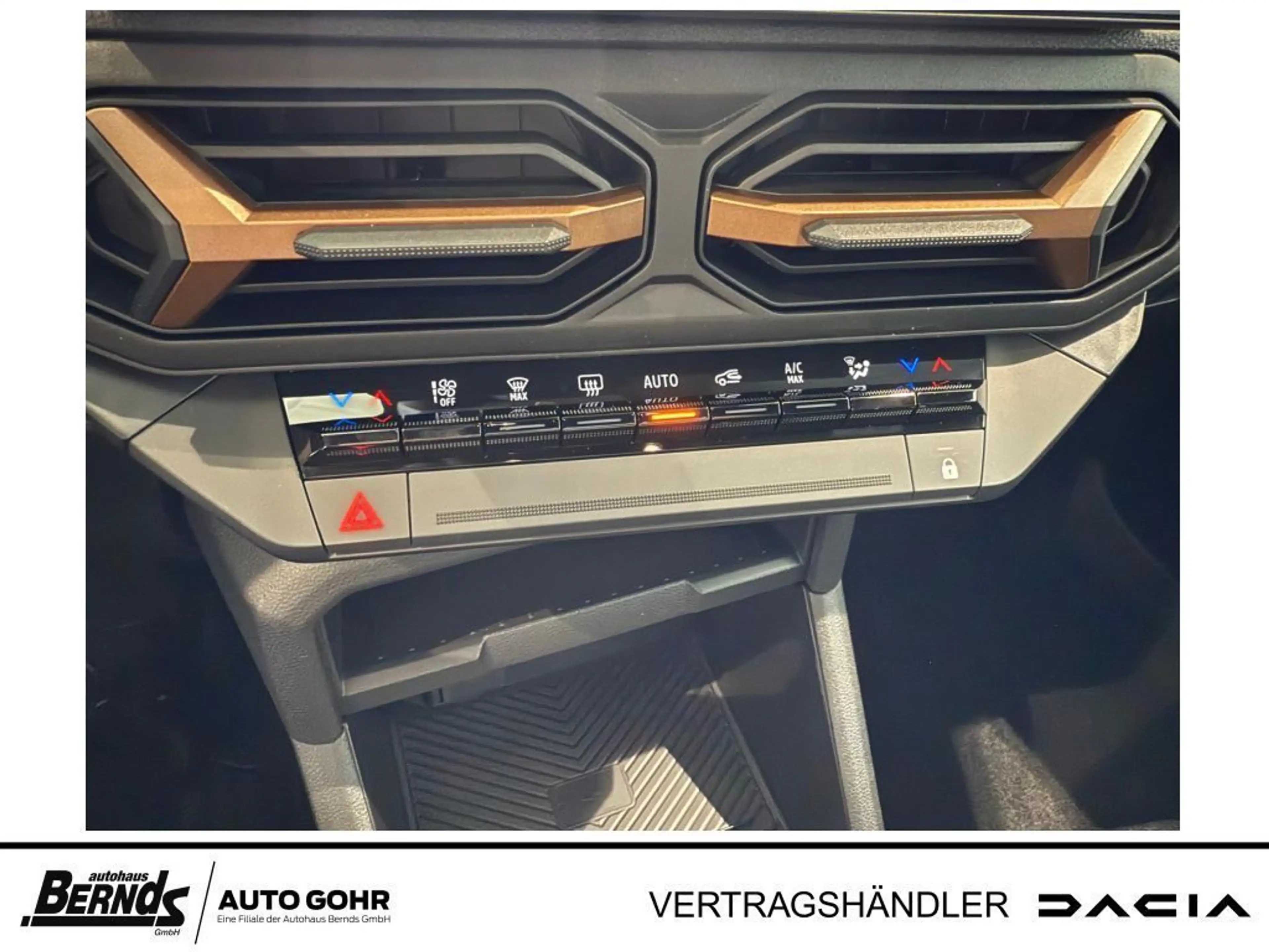 Dacia Bigster mild hybrid 140 Extreme City WinrterPlus — photo 13