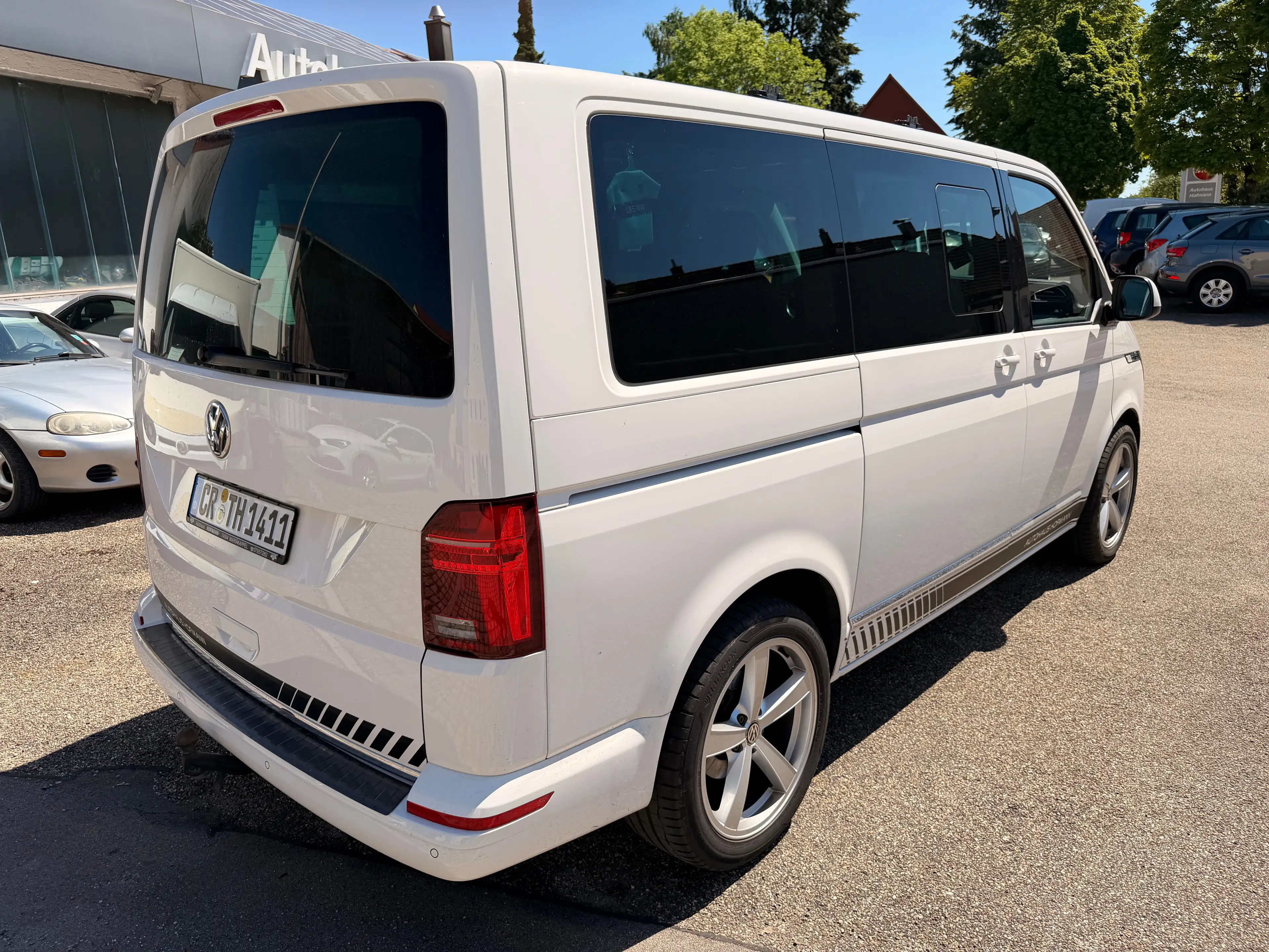 Volkswagen T6.1 Multivan Multivan Generation Six 4MOTION — photo 3