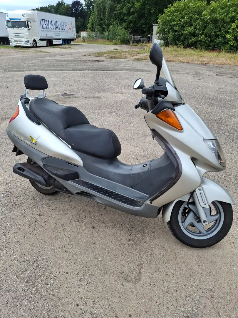 Honda Pantheon 150 Ezüst - 1