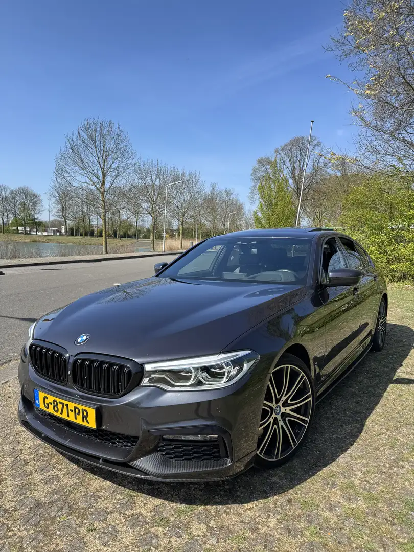 BMW 540 xDrive M-Sport | Carbon accenten Grijs - 2