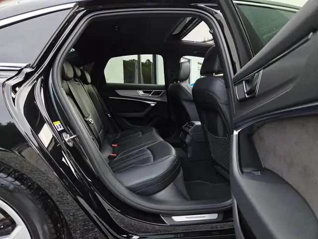 Audi A6 view 14