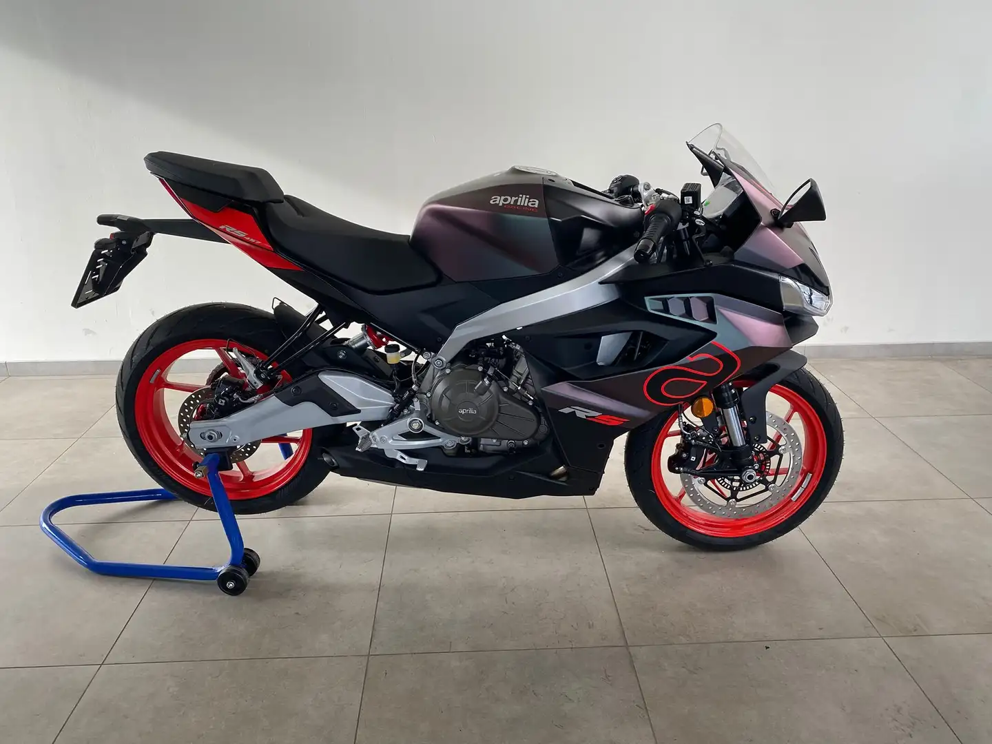 Aprilia RS 457 Fekete - 1