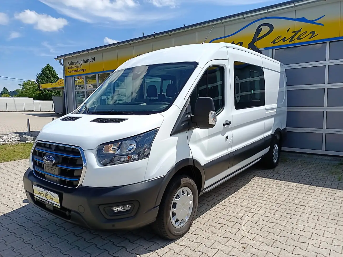 Ford E-Transit E-Transit Kasten DoKa 6-Sitze 67kWh/135kW L3H2 ... Blanco - 1