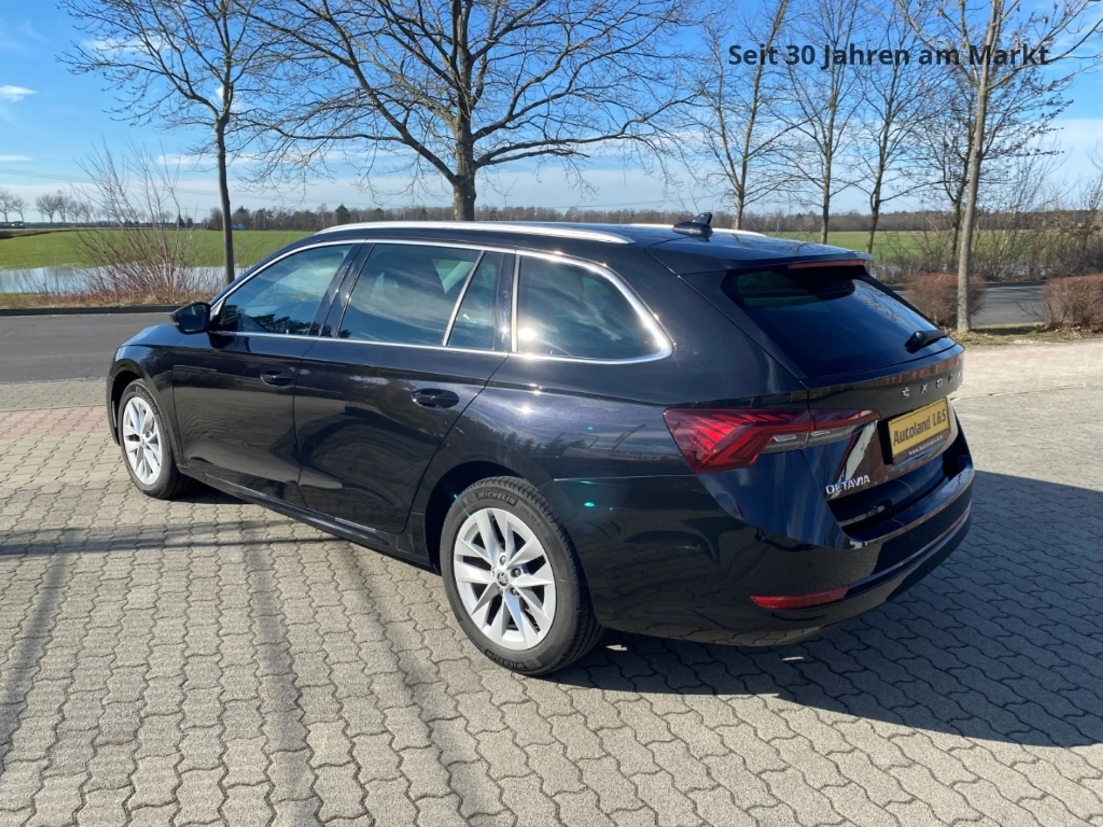 Skoda Octavia Combi Style,LED,Navi,SH,Alus,WKR,1.Hand,Skoda Sche — photo 2