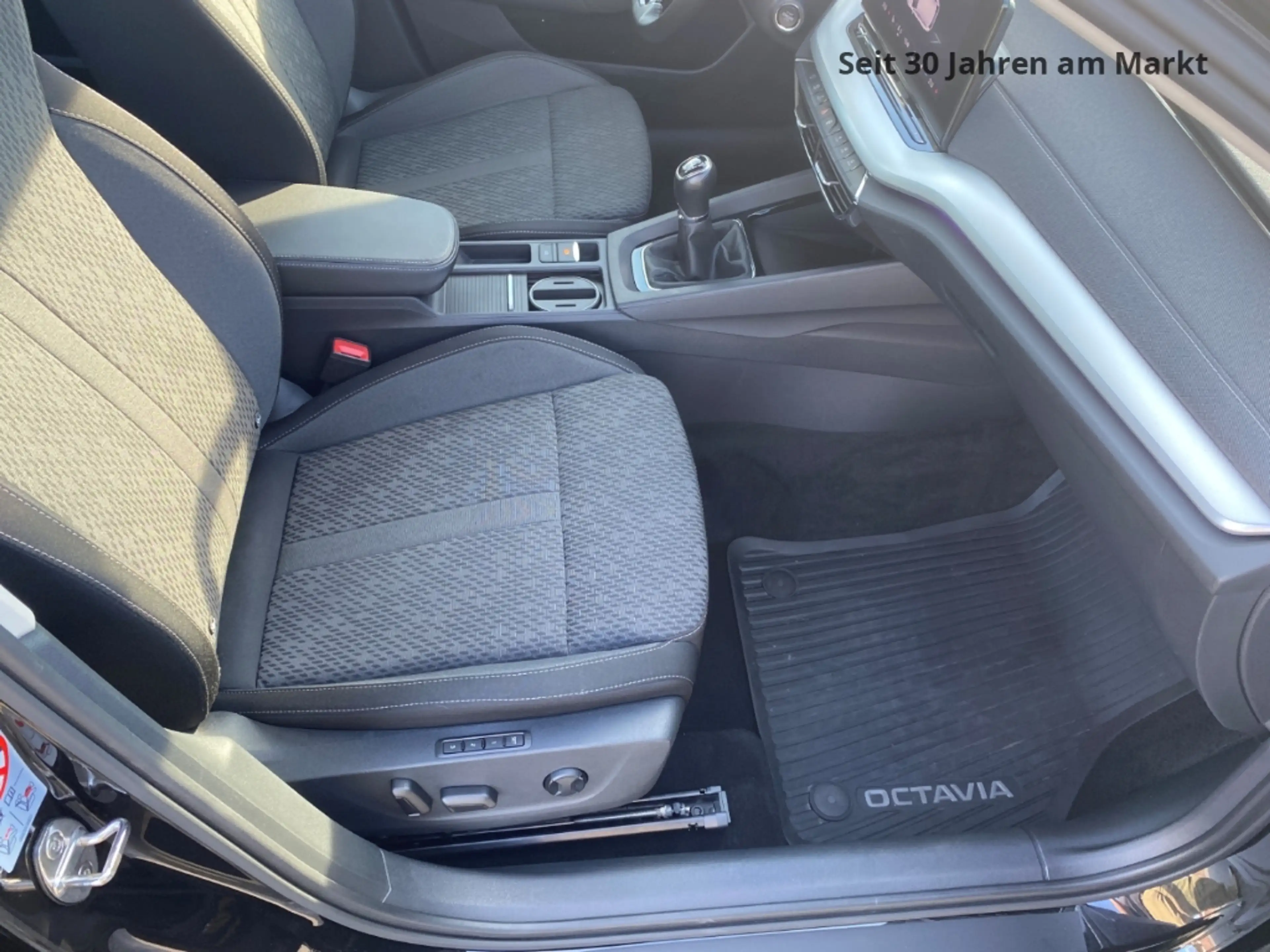 Skoda Octavia Combi Style,LED,Navi,SH,Alus,WKR,1.Hand,Skoda Sche — photo 11