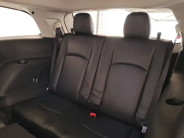 Fiat Freemont view 12