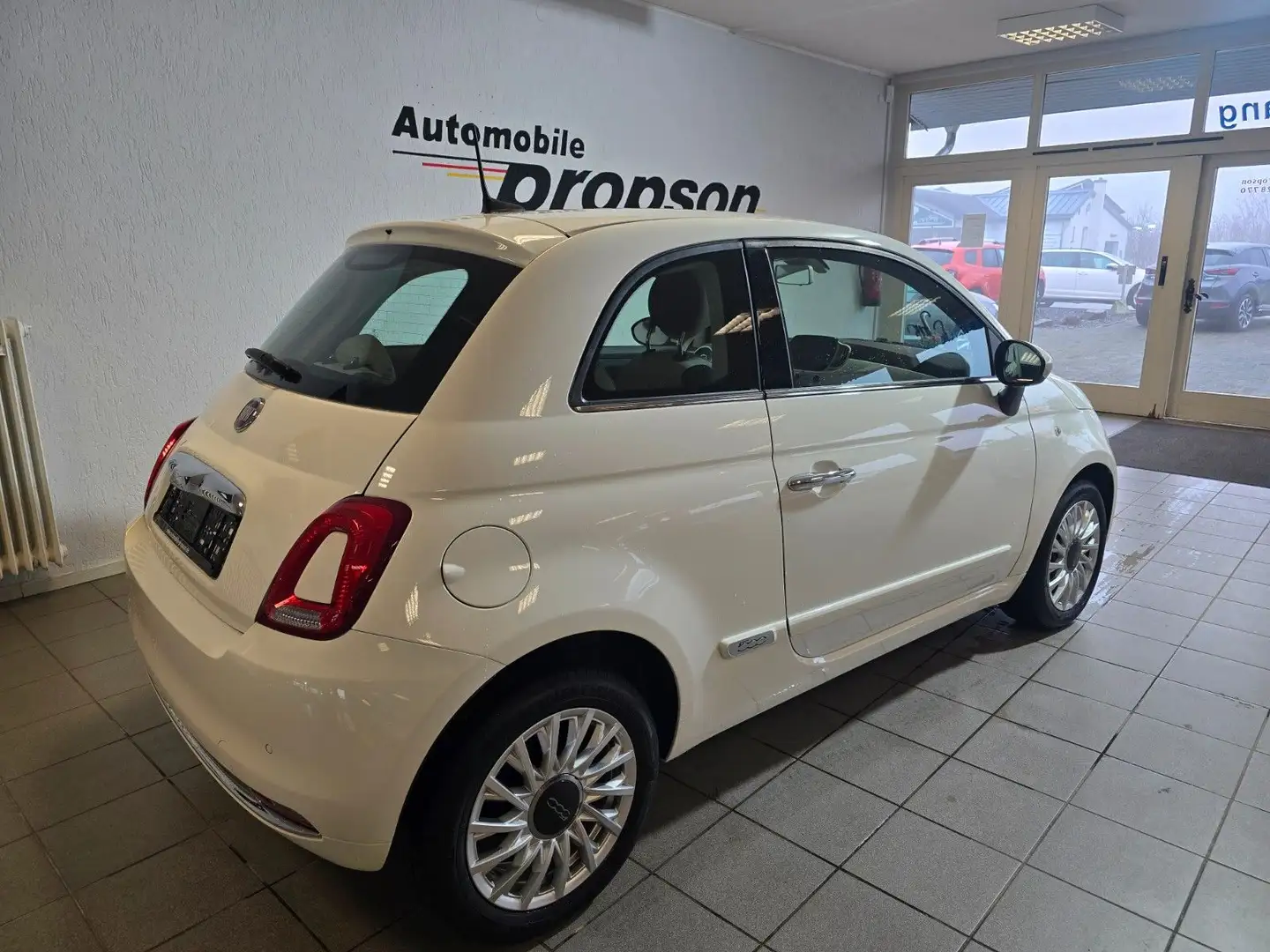 Fiat 500 1.2 Lounge Dualogic Komfort City Blanc - 2