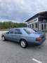 Mercedes-Benz E 200 Blau - thumbnail 3