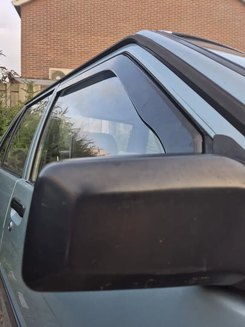 Toyota Corolla DX Зелений - 2