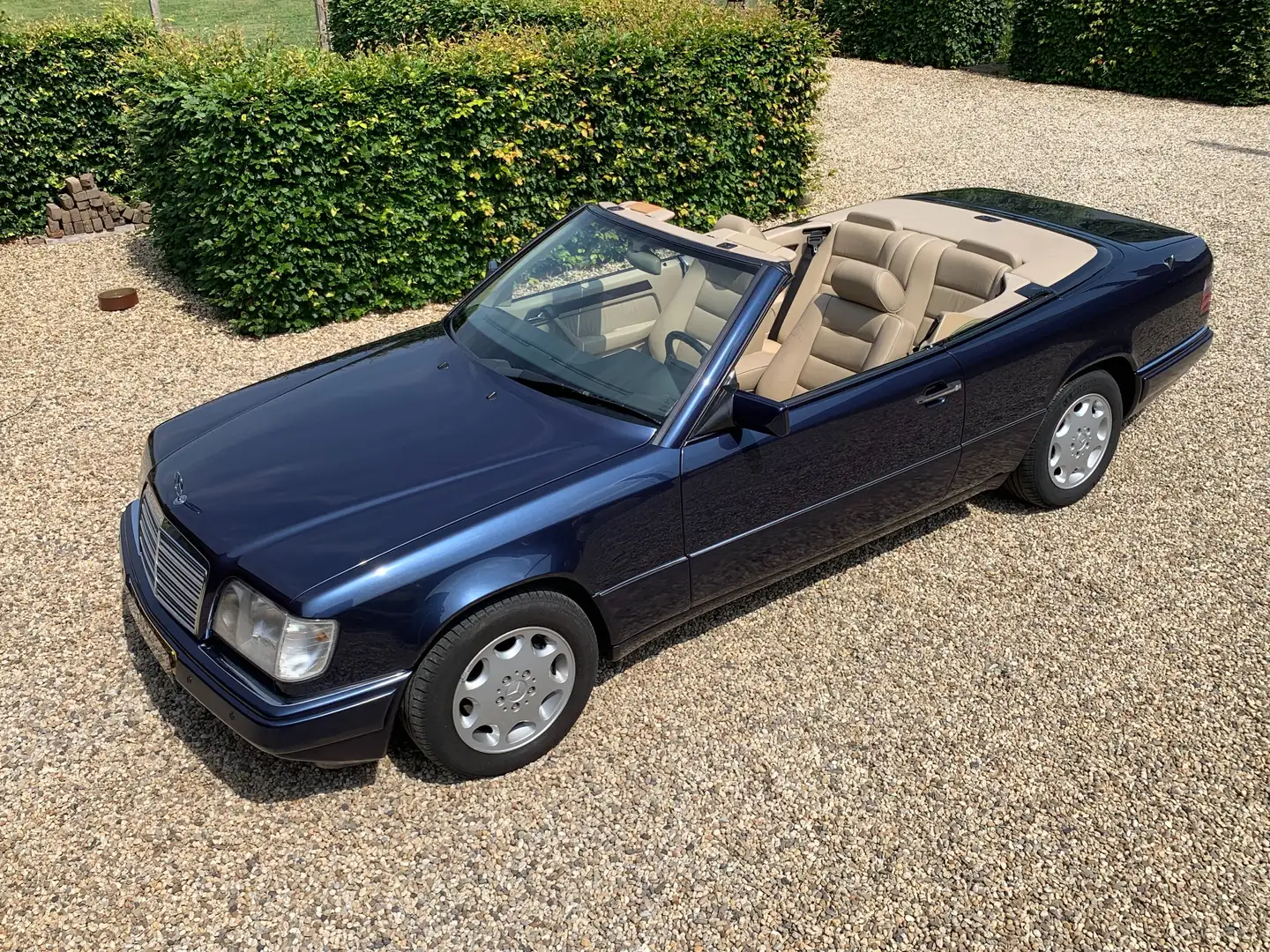 Mercedes-Benz E 320 V6 Full Options Perfect Youngtimer Blu/Azzurro - 1