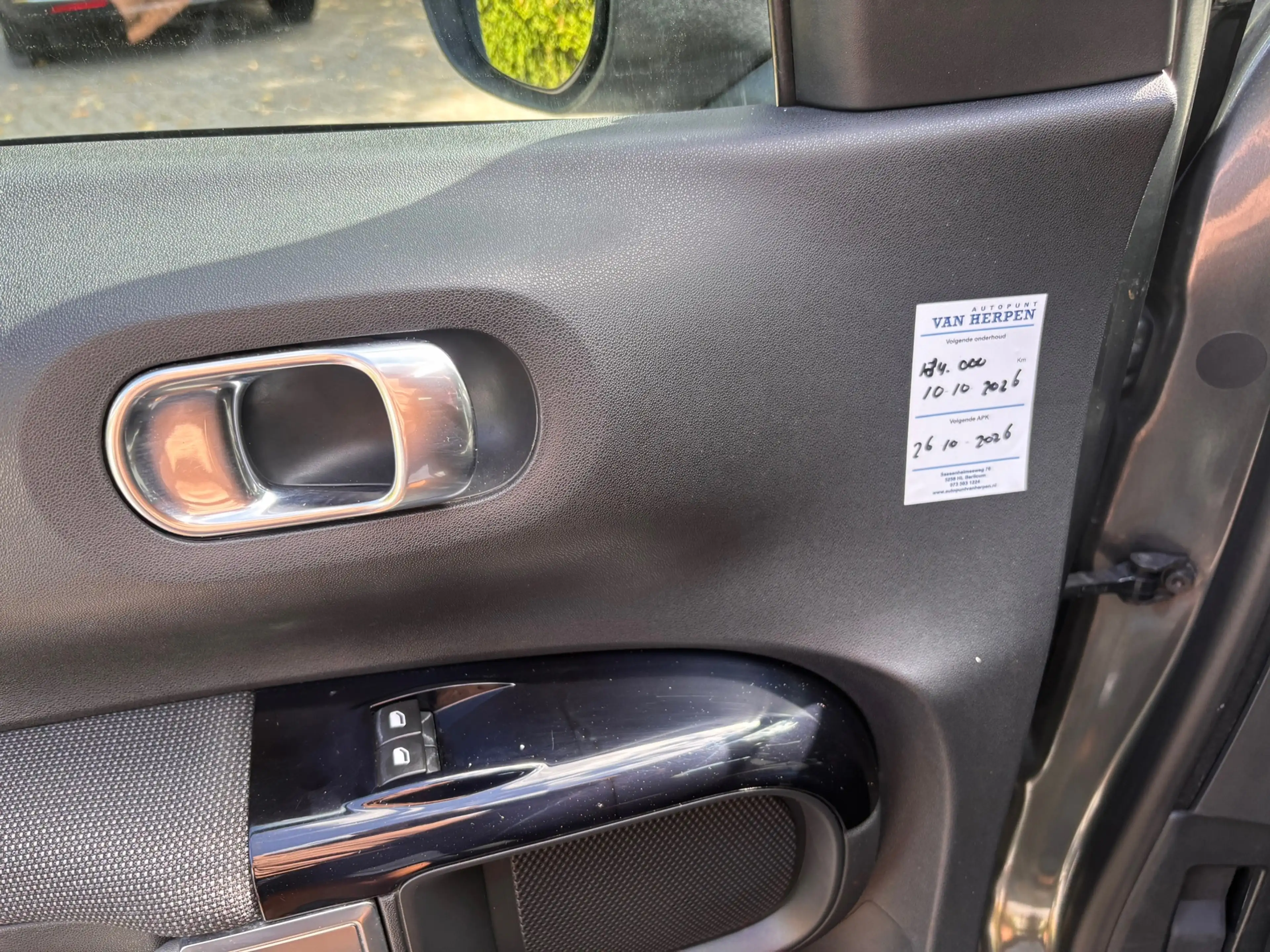 Citroen C4 Cactus 1.2 PureTech Feel — photo 9