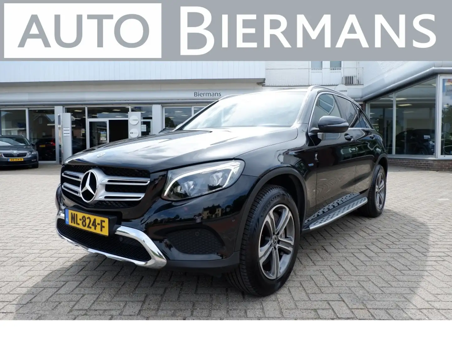 Mercedes-Benz GLC 350 350e 4MATIC PHEV Prestige / INCL BOVAG Garantie / Zwart - 1