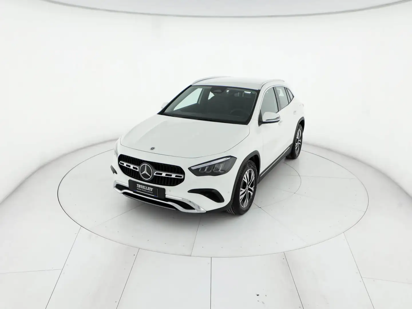 Mercedes-Benz GLA 180 180 d progressive advanced auto Bílá - 1