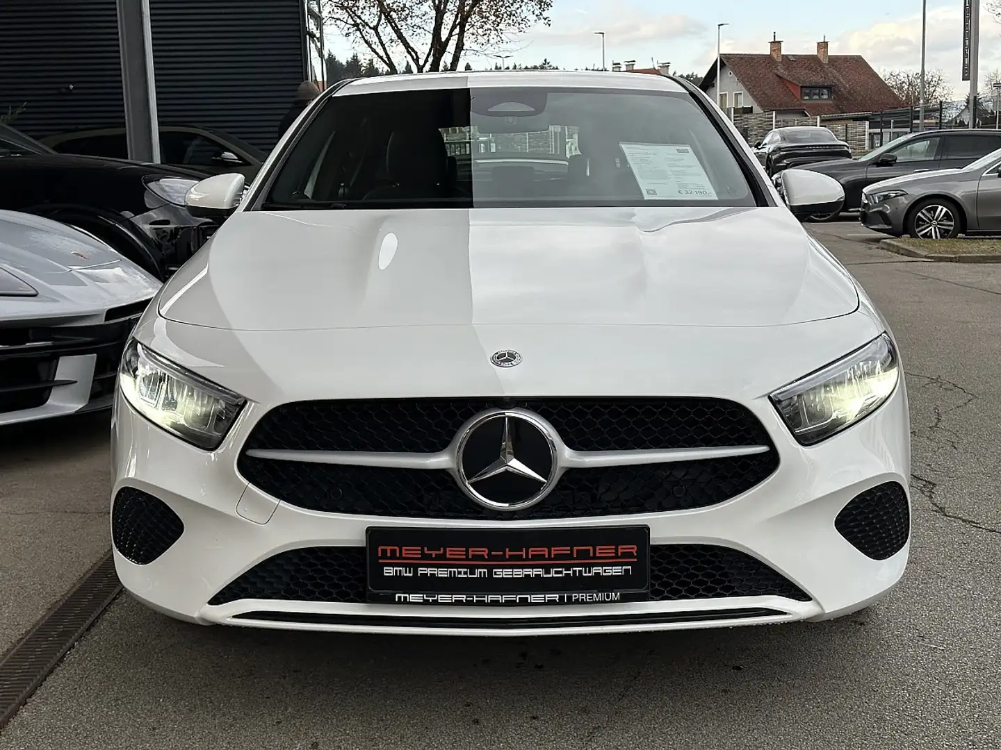 Mercedes-Benz A 180 d Aut. Weiß - 2
