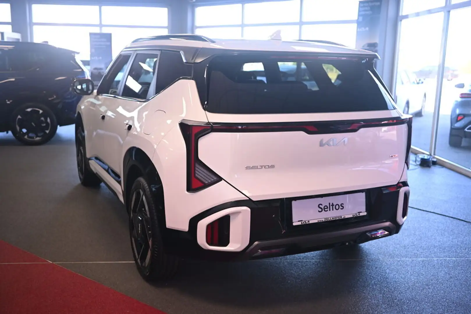 Kia Seltos 1.6 TGDI/DCT7/AWD/180 Weiß - 2