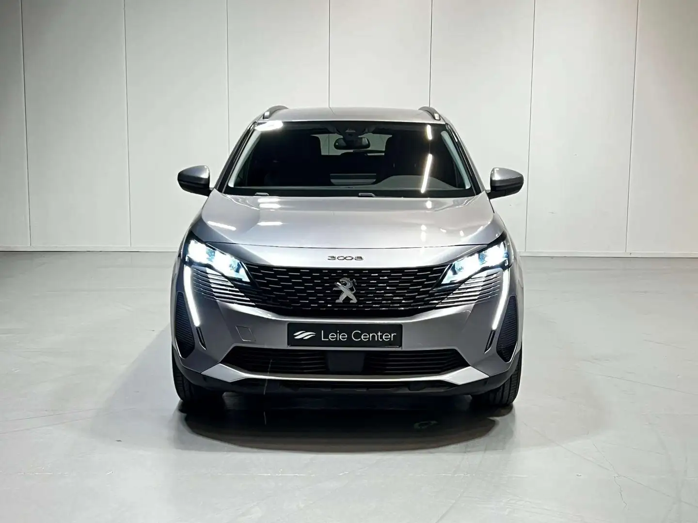 Peugeot 3008 1.2 PureTech Style Gris - 1
