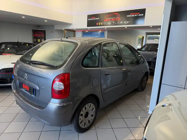 Citroen Xsara Picasso view 12