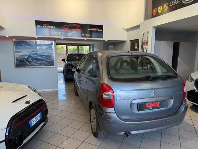 Citroen Xsara Picasso view 11