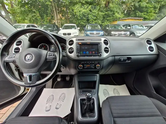 Volkswagen Tiguan view 11
