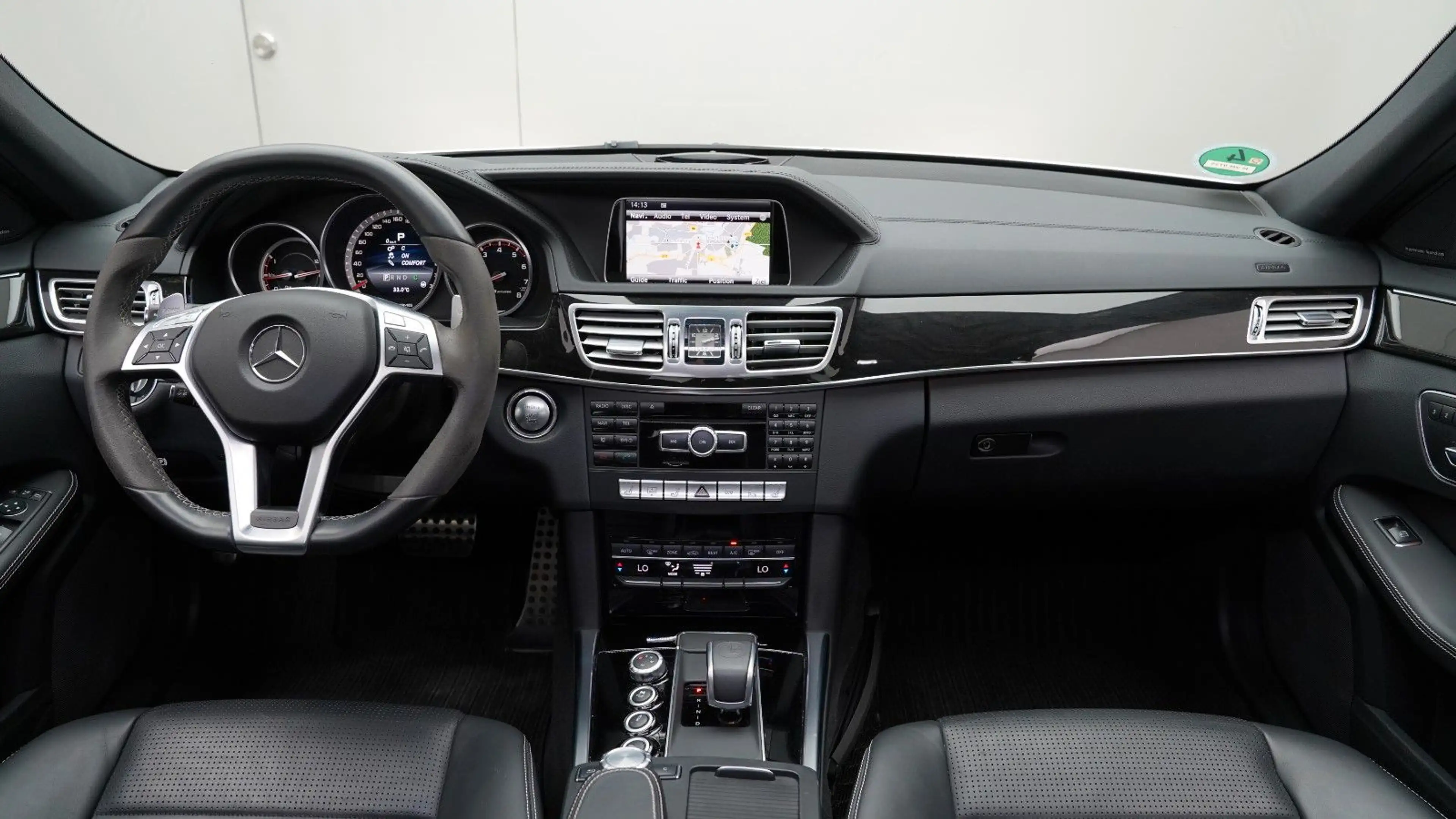 Mercedes-Benz E 63 AMG S 4Matic Limousine *HARMAN/KARDON*KAMER — photo 9