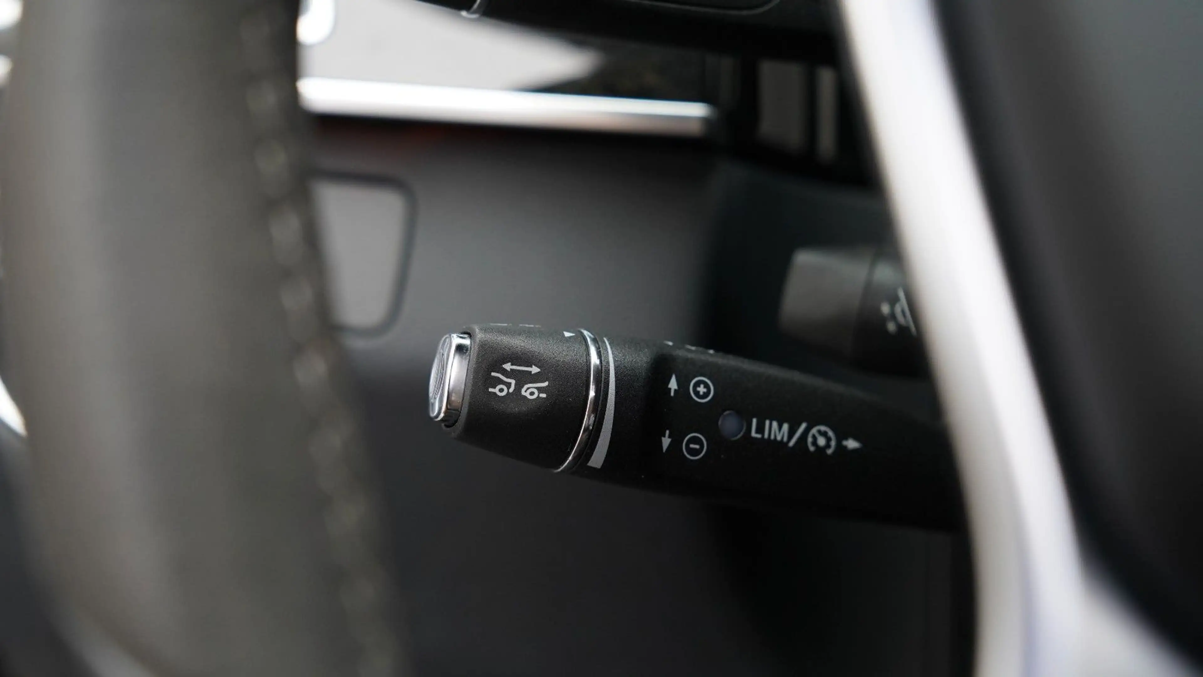 Mercedes-Benz E 63 AMG S 4Matic Limousine *HARMAN/KARDON*KAMER — photo 14