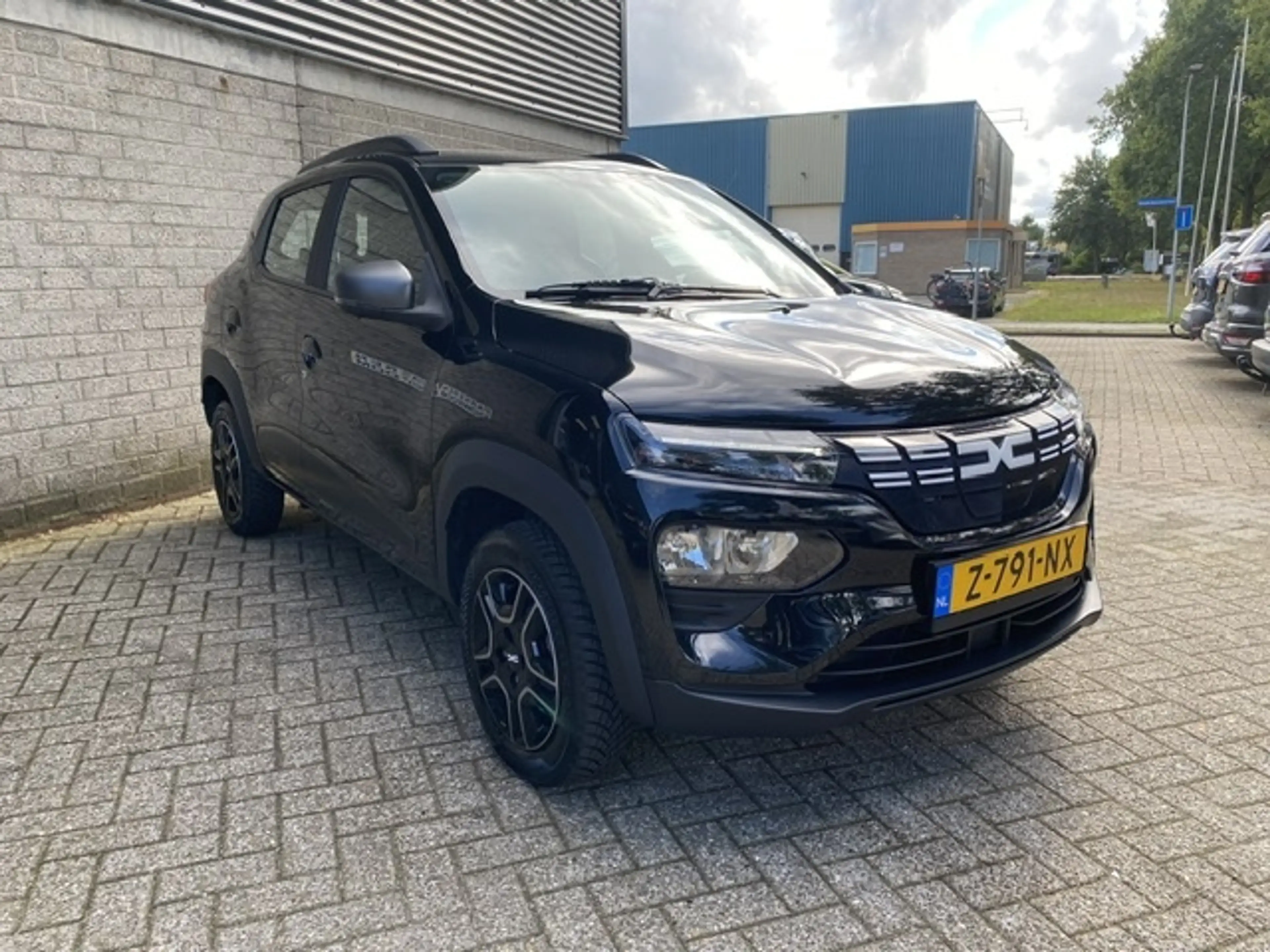 Dacia Spring Expression CARPLAY/CAMERA/DAB — photo 3