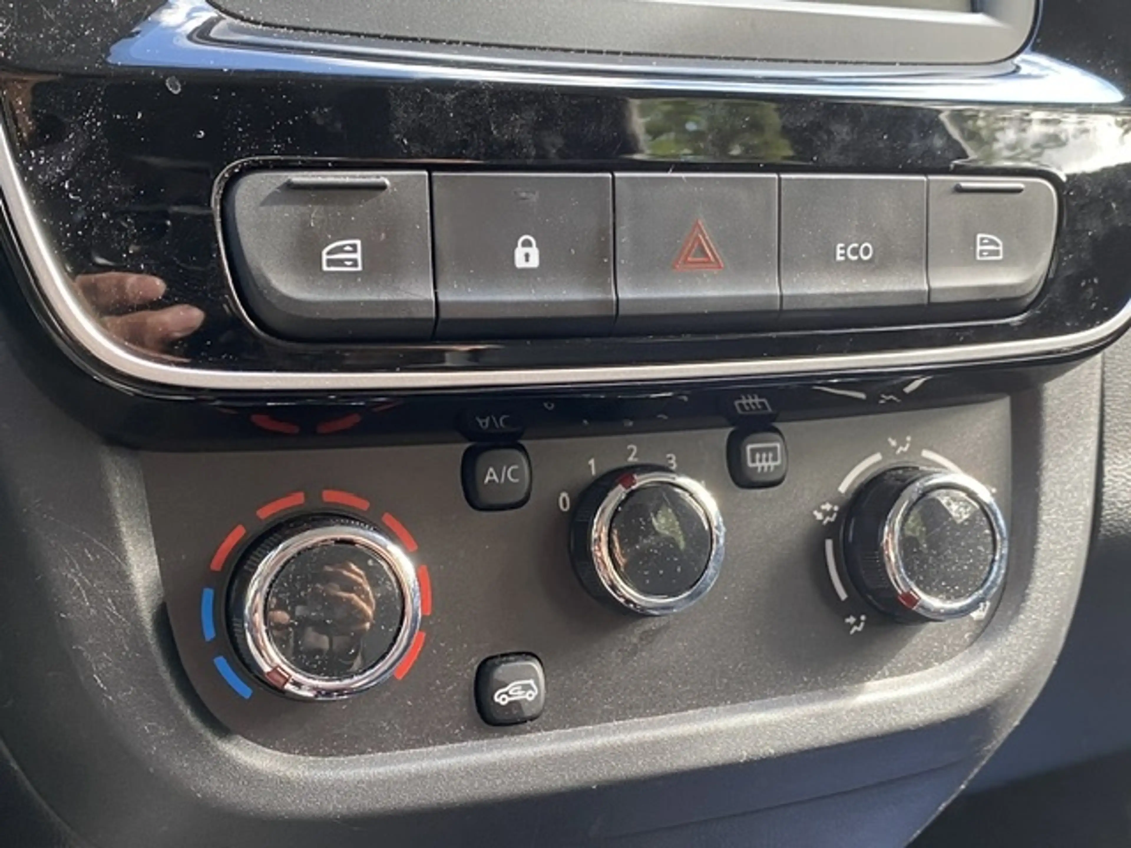 Dacia Spring Expression CARPLAY/CAMERA/DAB — photo 28