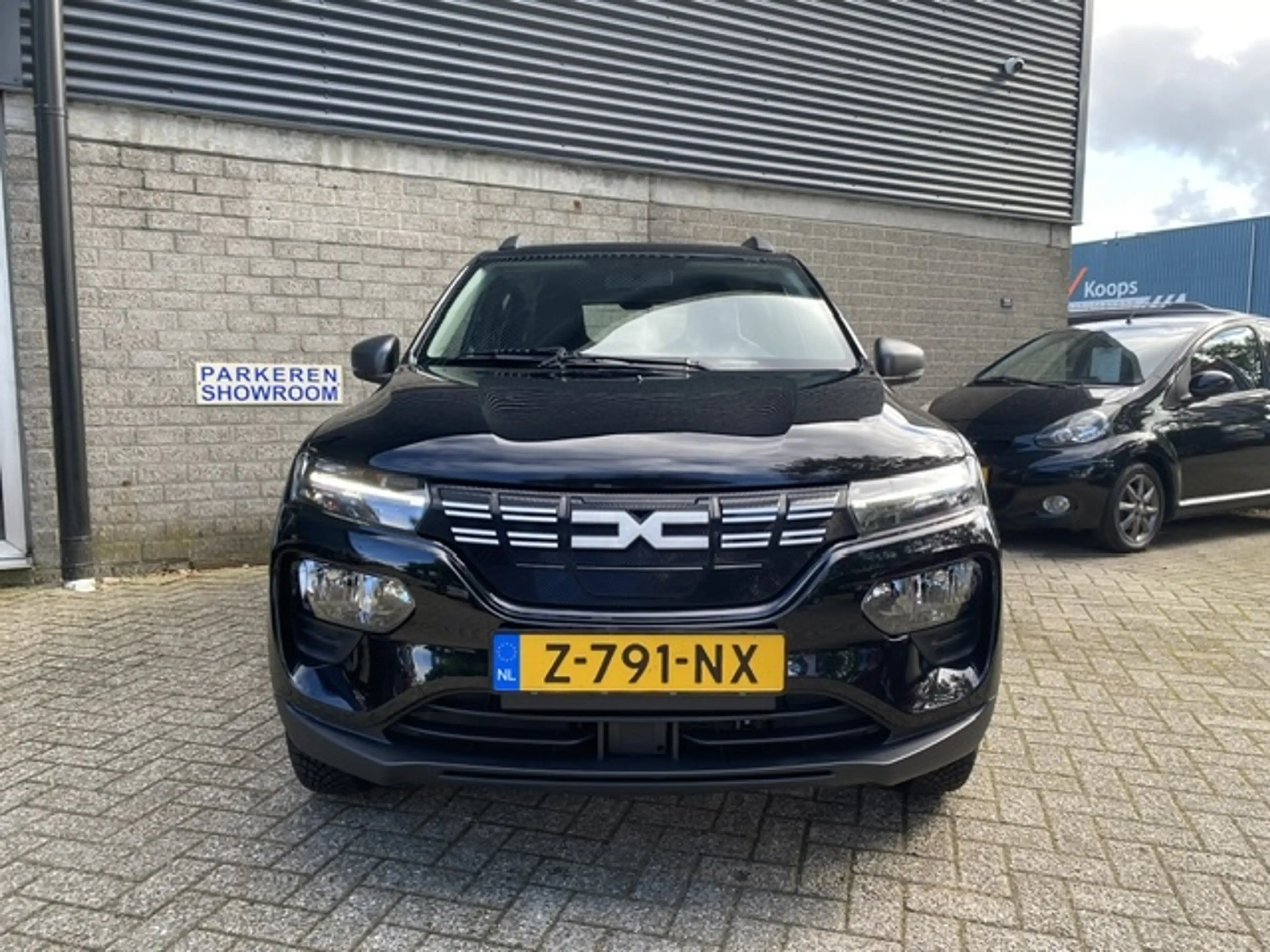 Dacia Spring Expression CARPLAY/CAMERA/DAB — photo 2