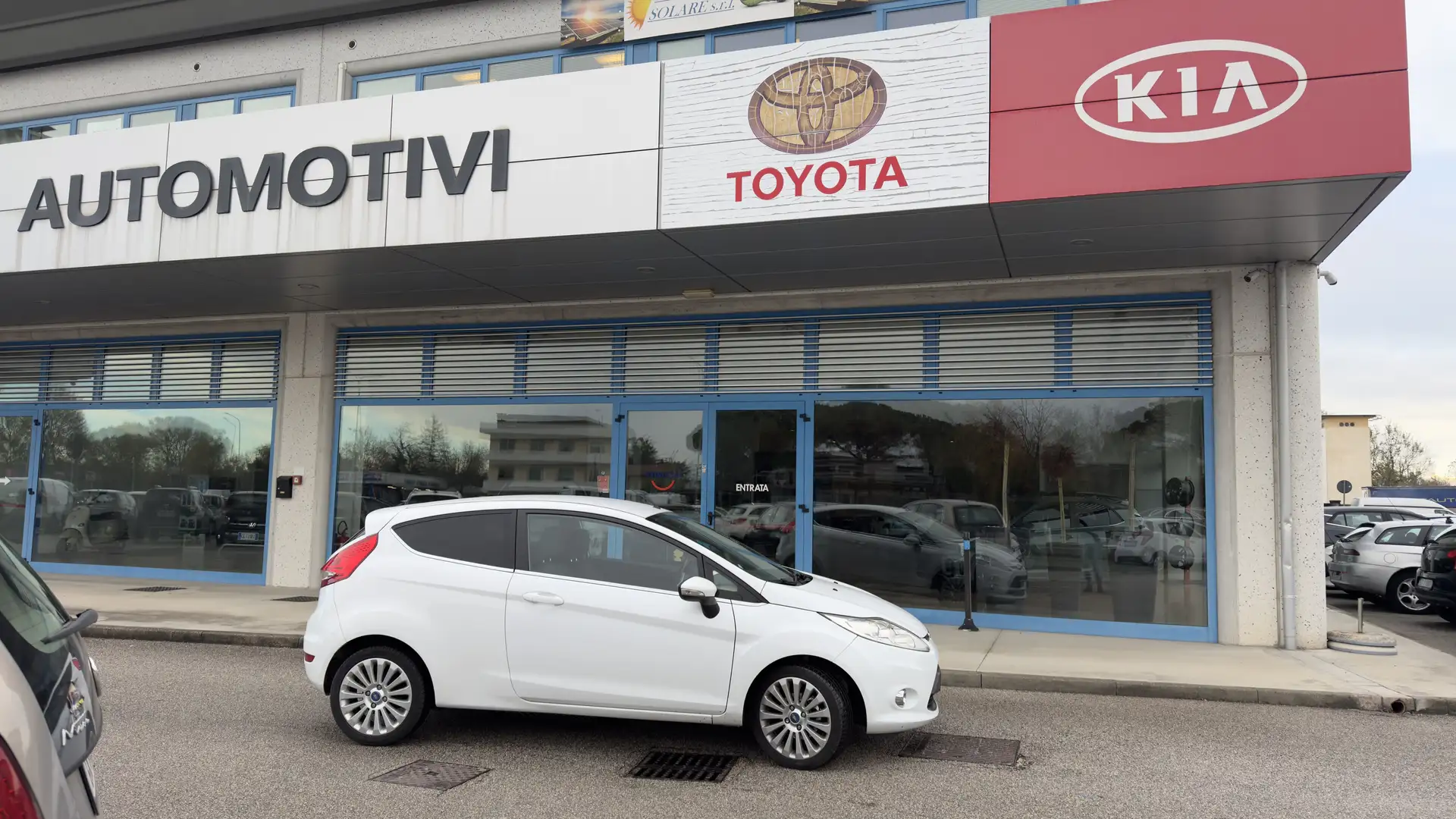 Ford Fiesta Fiesta 3p 1.2 16v Titanium 82cv Blanc - 2